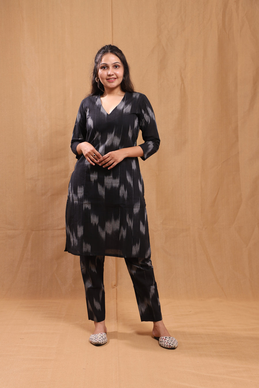 Rumi Ikkat Kurta Set